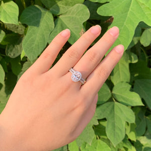Anillo Dazzling Halo de corte ovalado - Plata de ley 925 - Zirconia cúbica 5A