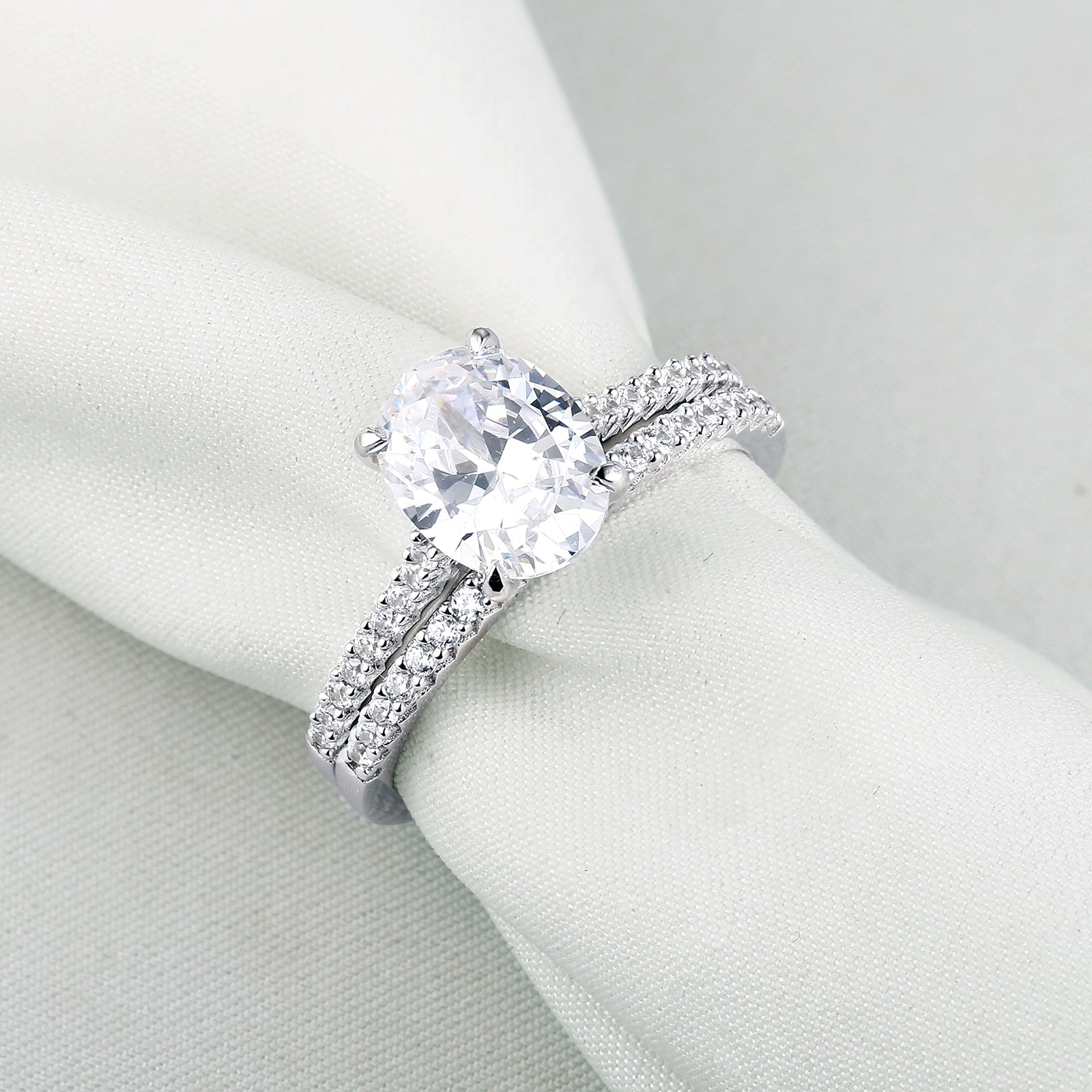 Juego de anillos de forma ovalada 2 piezas - Plata de ley 925 - 1.9Ct 5A CZ Banda recta